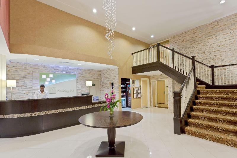 Armoni Inn & Suites - Lobi
