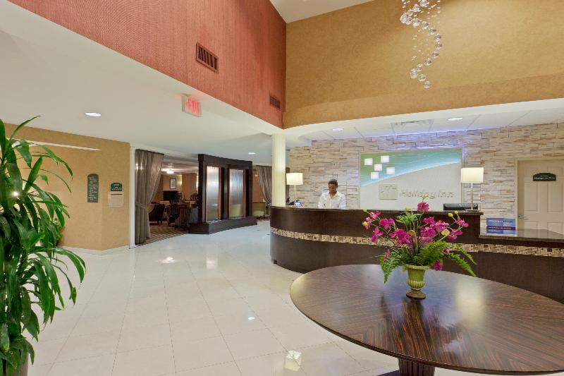 Armoni Inn & Suites - Lobi