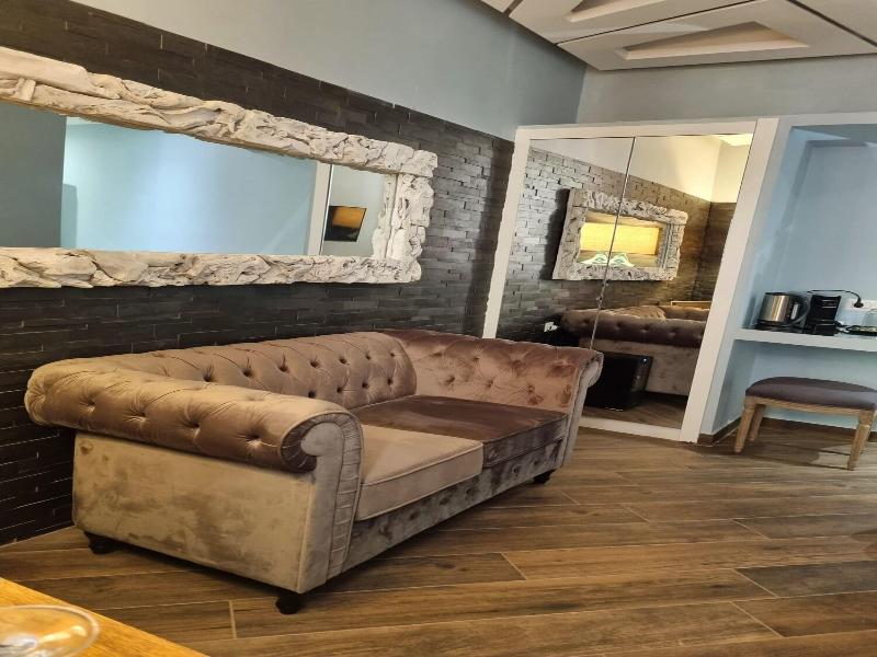 Spagna Boutique Luxury Suites - Lobi