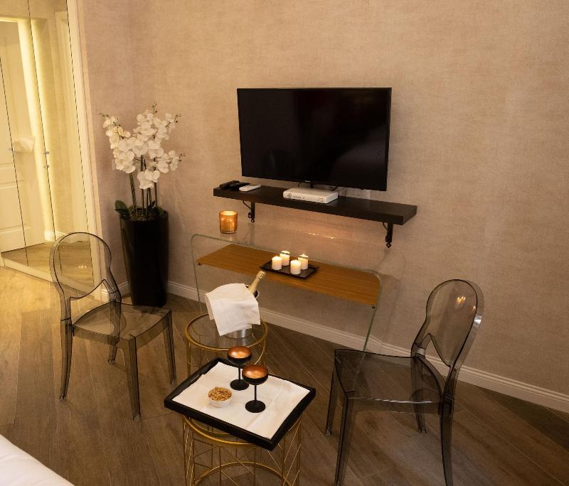 Spagna Boutique Luxury Suites - Oda