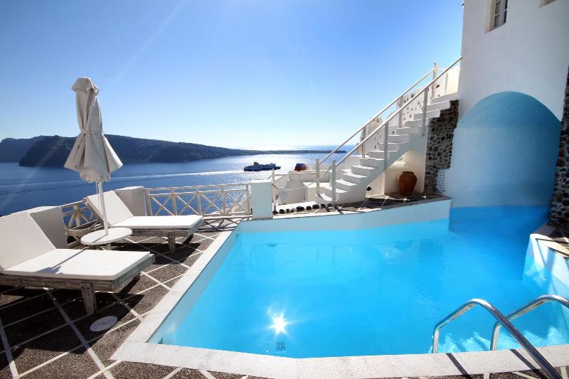Oia Mare Villas - Genel
