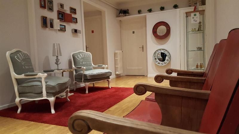 Petit Hotel - Genel