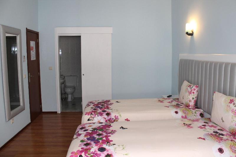 Grande Oceano Guest House - Oda
