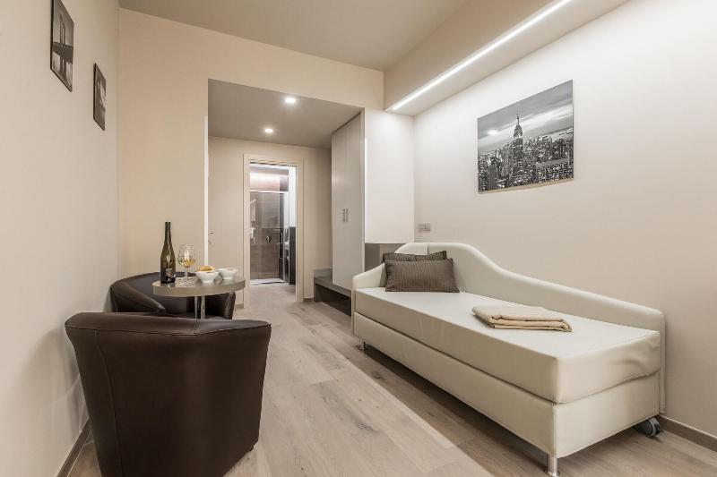 Astoria Deluxe Rooms - Oda