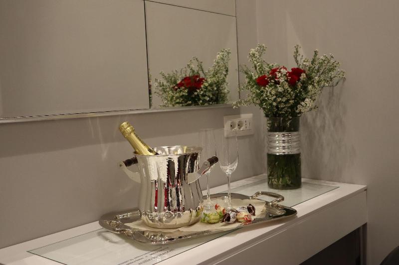Millina Suites In Navona - Oda