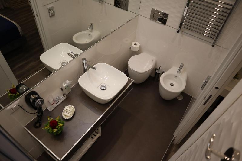 Millina Suites In Navona - Oda