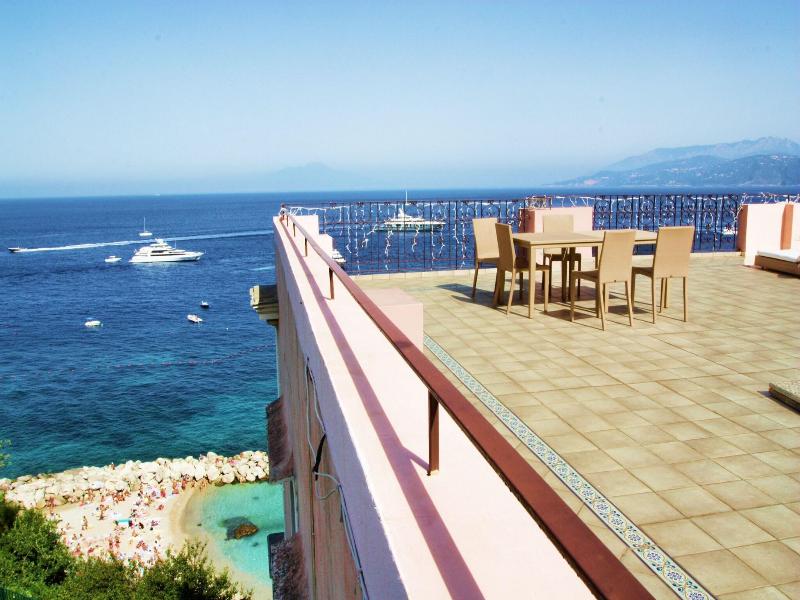 Capri Inn - Teras