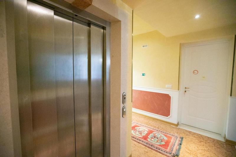 Alla Vigna Room Only - Lobi