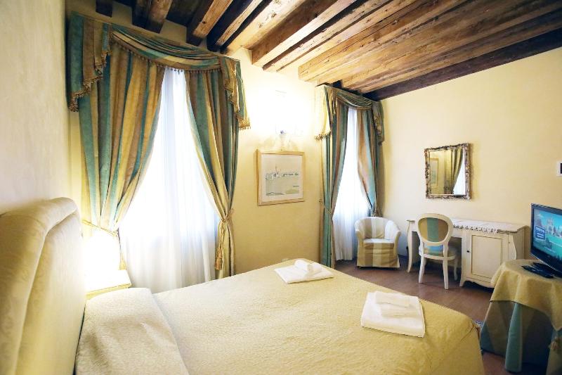 Alla Vigna Room Only - Oda