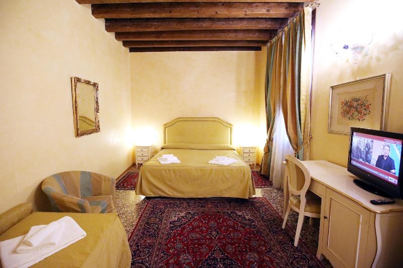 Alla Vigna Room Only - Oda