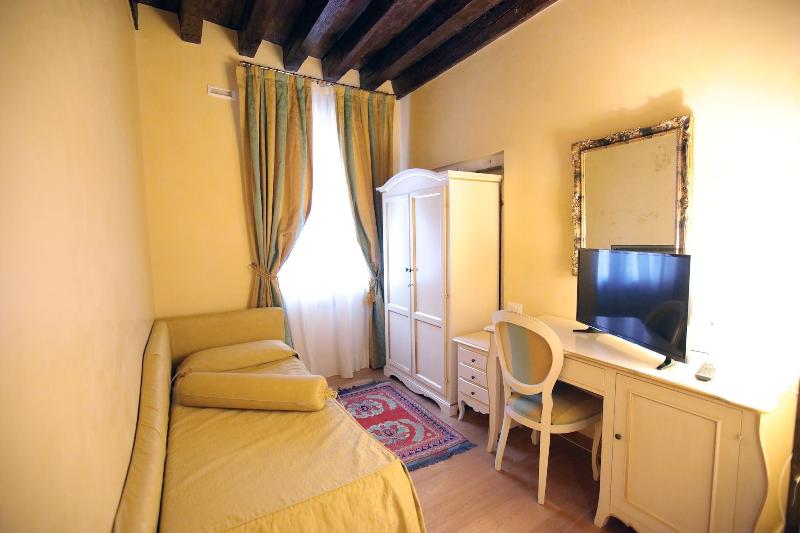 Alla Vigna Room Only - Oda
