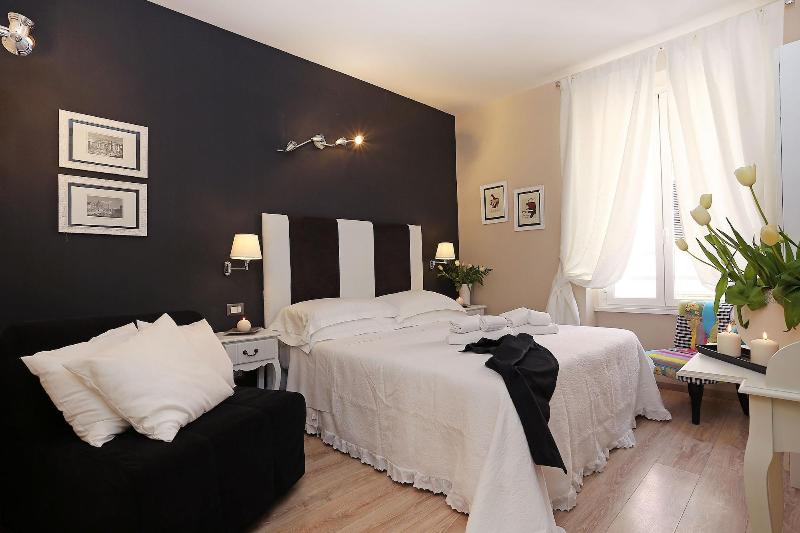 Hqh Colosseo Daplace Collection - Oda