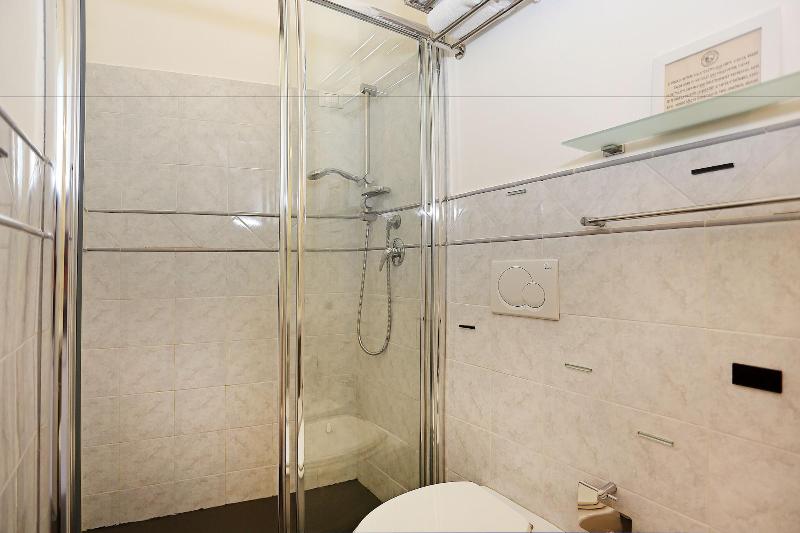 Hqh Colosseo Daplace Collection - Oda