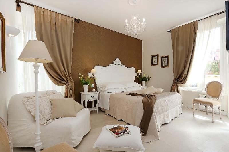 Hqh Colosseo Daplace Collection - Oda