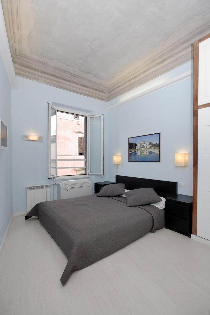Hqh Colosseo Daplace Collection - Oda