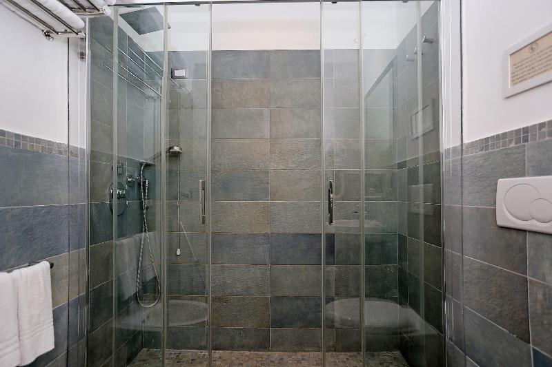 Hqh Colosseo Daplace Collection - Oda