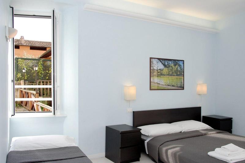 Hqh Colosseo Daplace Collection - Oda