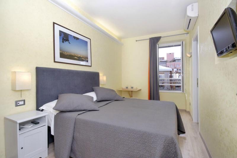 Hqh Colosseo Daplace Collection - Oda