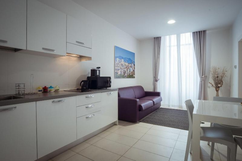 Trevi Elite Roma - Oda