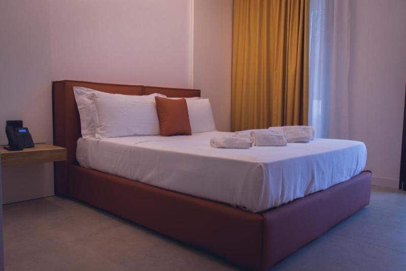 Sunset Hotel - Oda