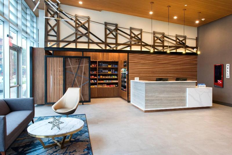 Towneplace Suites By Marriott New York Long Island - Lobi