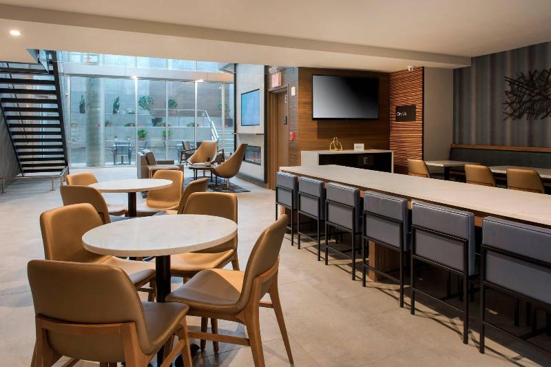 Towneplace Suites By Marriott New York Long Island - Restoran