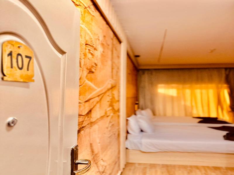 Giza Pyramids View Inn - Oda