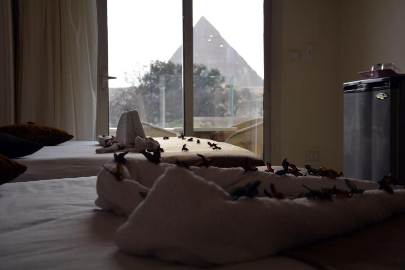 Giza Pyramids View Inn - Oda