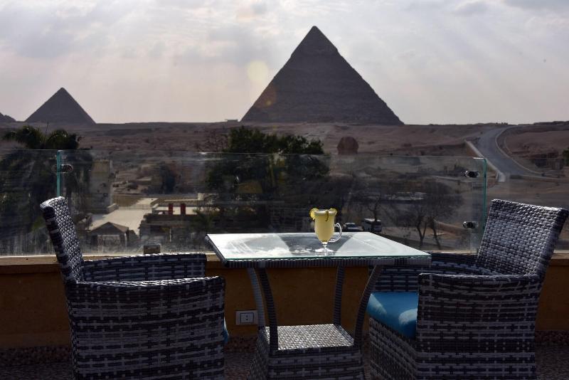 Giza Pyramids View Inn - Teras