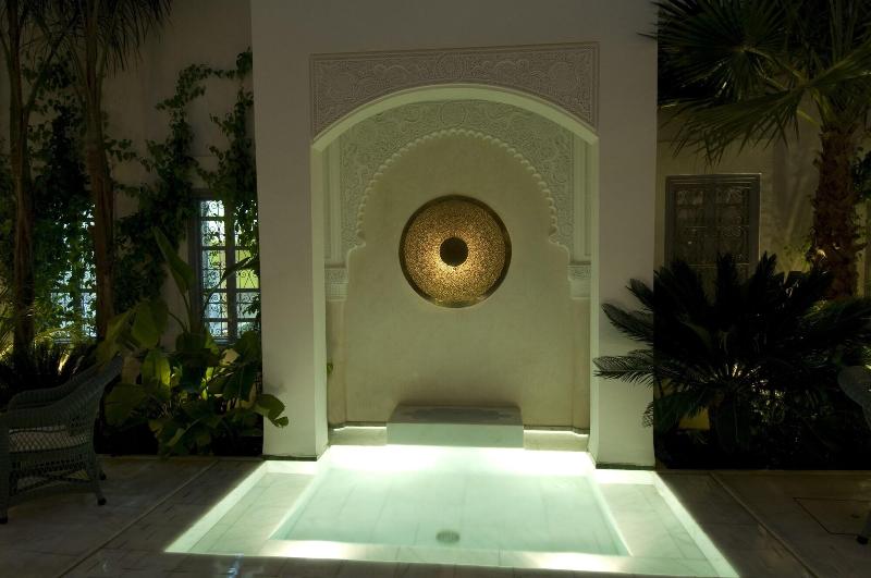 Riad Idra - Genel