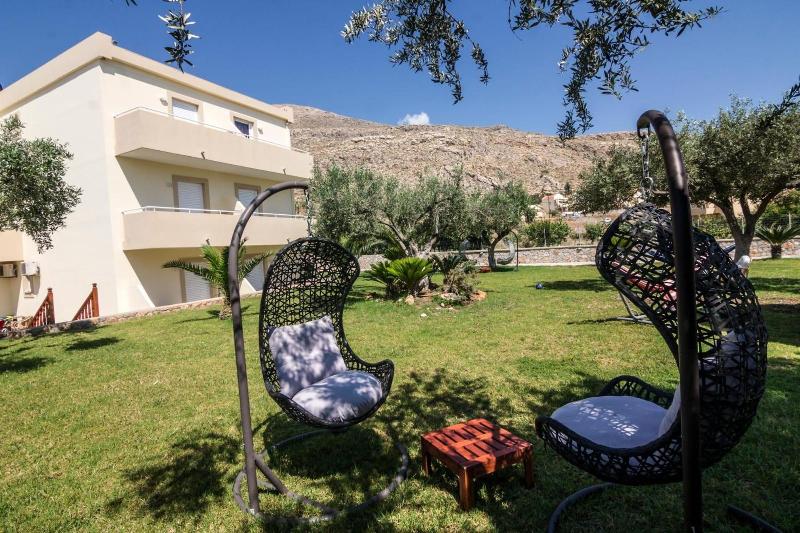 Lindos Blue Sky - Genel