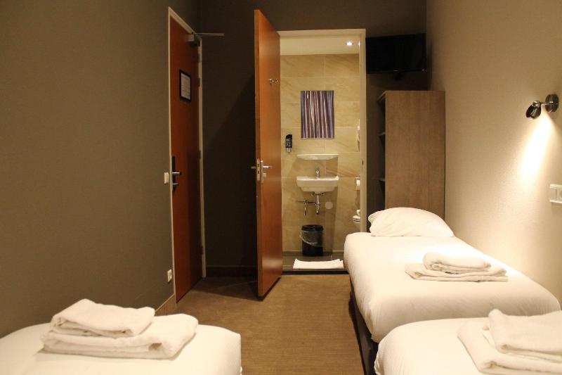 Hotel Blossoms - Oda