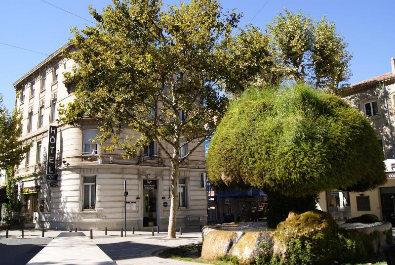 Grand Hôtel De La Poste - Genel