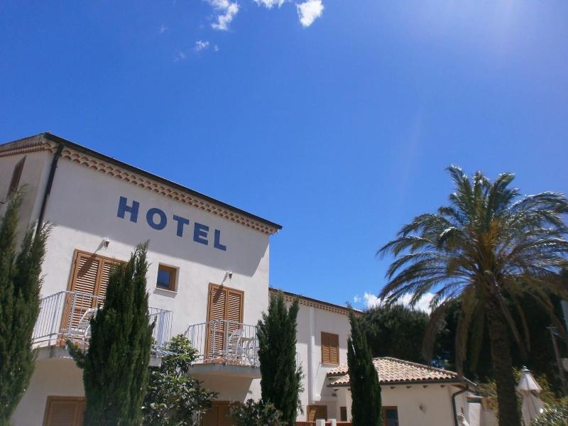 Hotel La Bastide - Genel