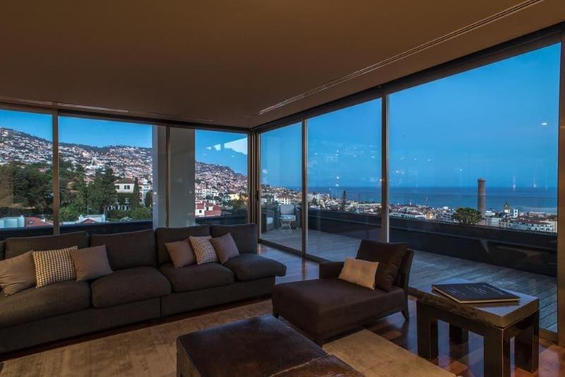 Arts In Penthouse Apartments Til Sol - Genel