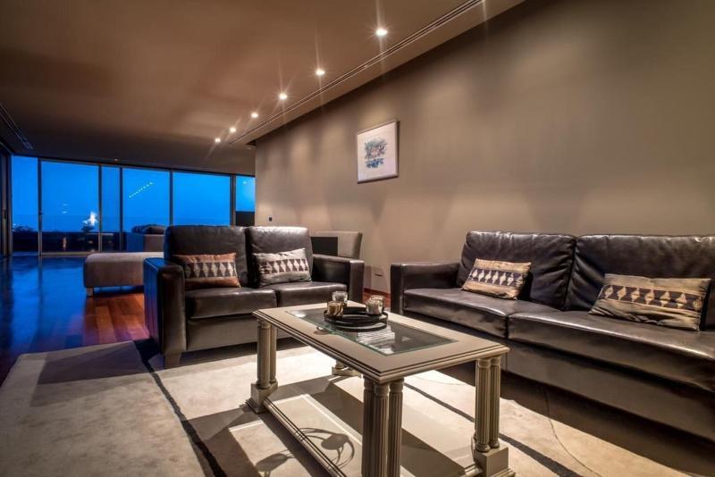Arts In Penthouse Apartments Til Sol - Oda