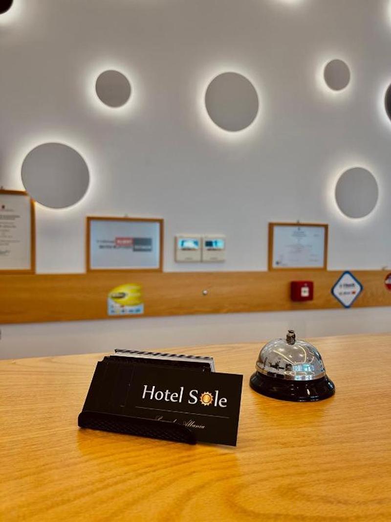Hotel Vola - Lobi