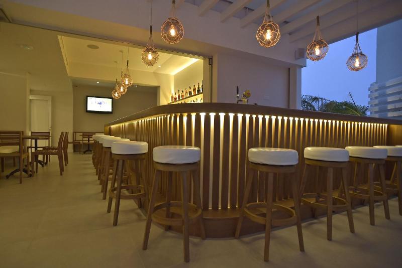 Sunrise Gardens Aparthotel - Bar