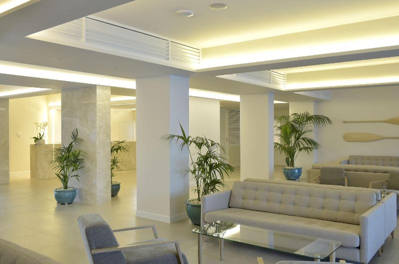 Sunrise Gardens Aparthotel - Lobi