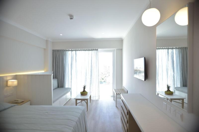 Sunrise Gardens Aparthotel - Oda
