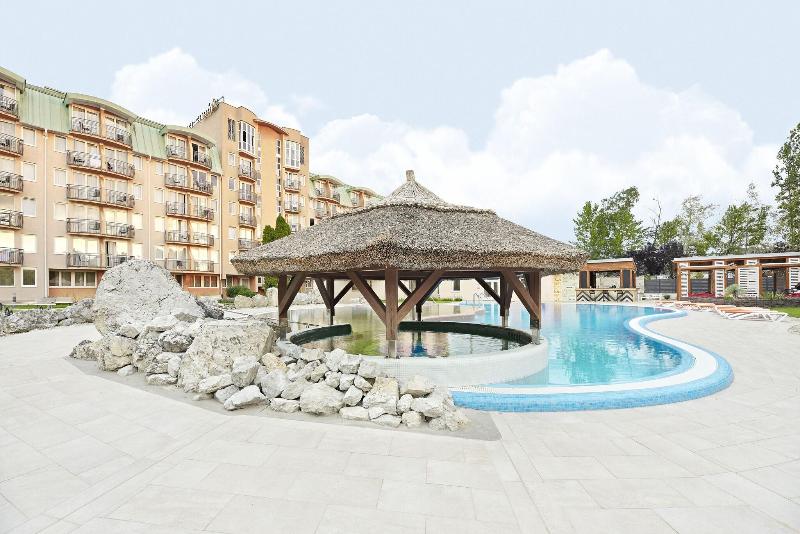 Hotel Európa Fit - Havuz