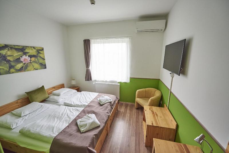 Land Plan Hotel And Restaurant - Oda