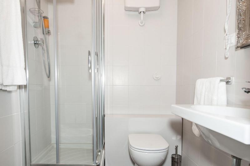 Hotel Genova Liberty - Oda