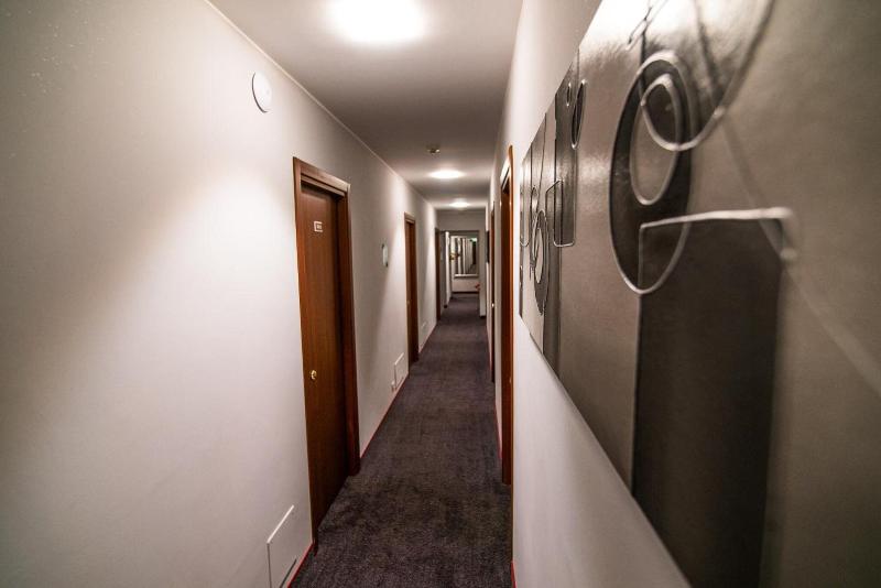 Le Petit Hotel - Lobi