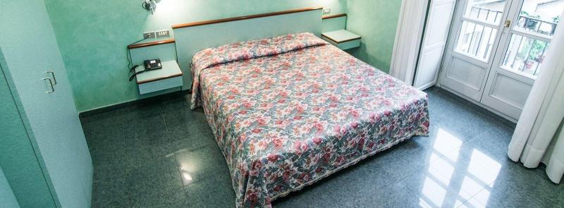 Le Petit Hotel - Oda