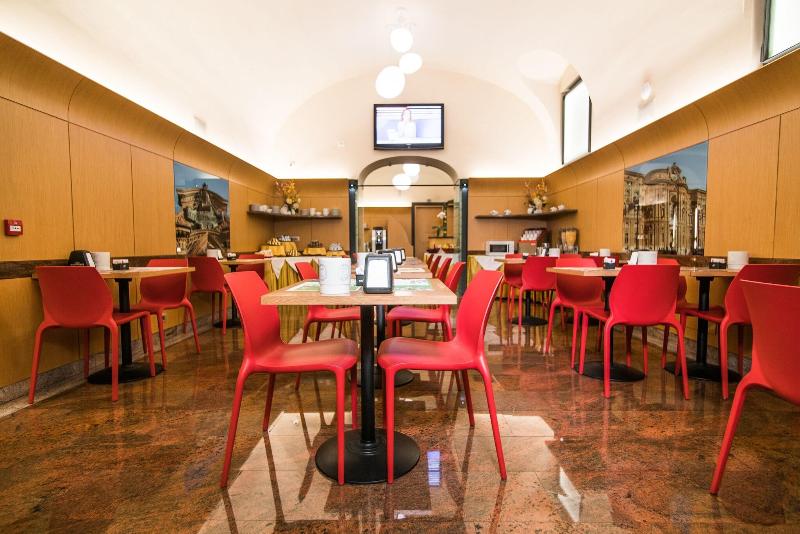 Le Petit Hotel - Restoran