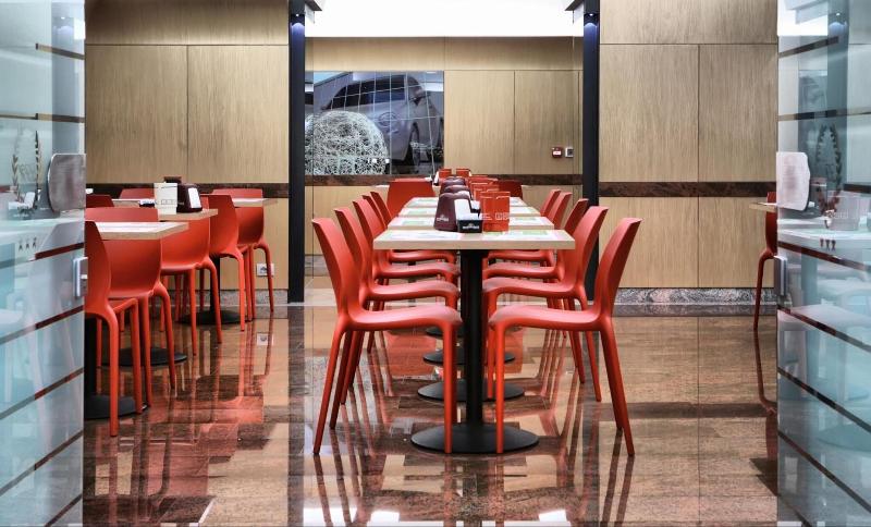 Le Petit Hotel - Restoran