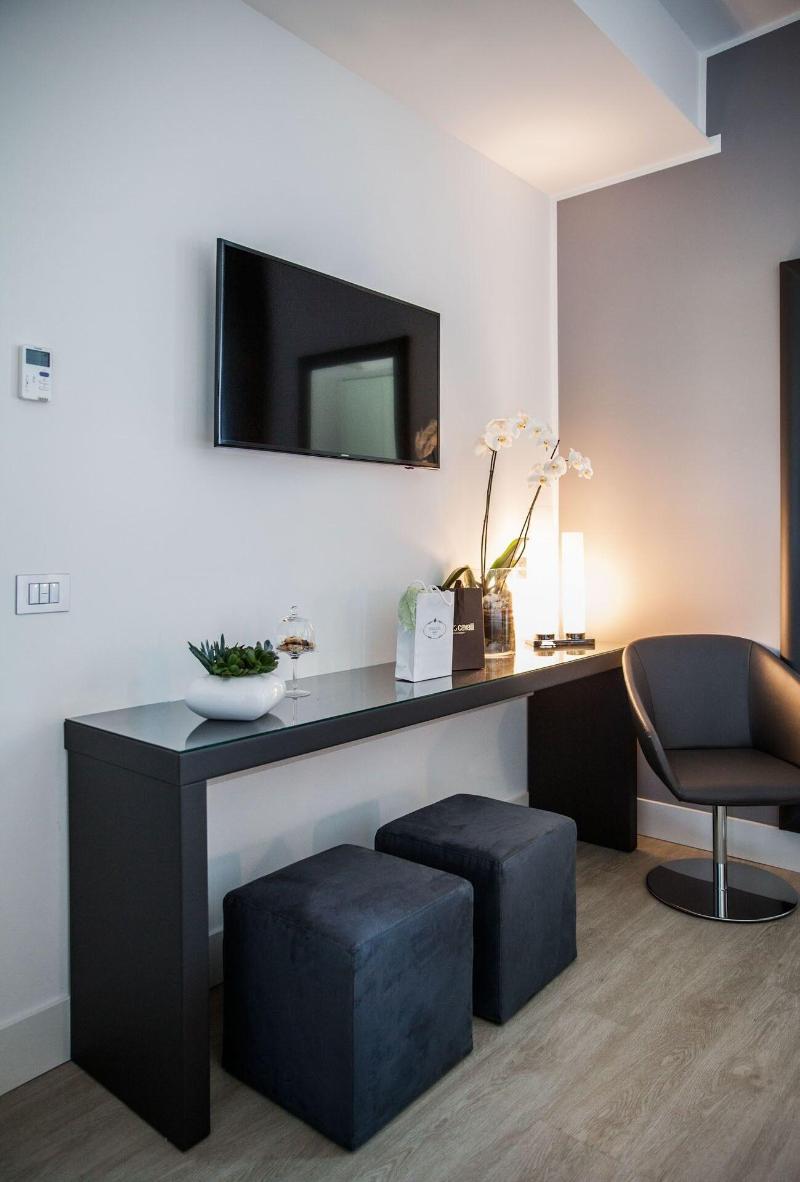 Sanremo Luxury Suites - Oda