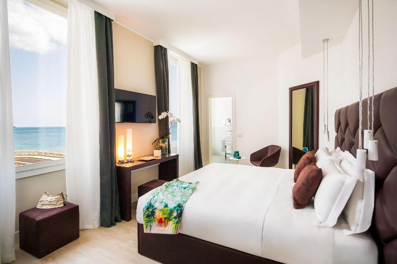 Sanremo Luxury Suites - Oda