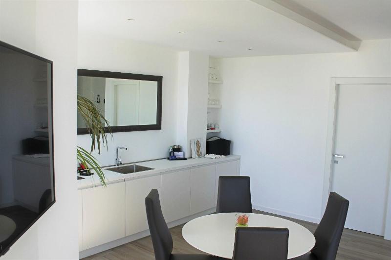 Sanremo Luxury Suites - Oda